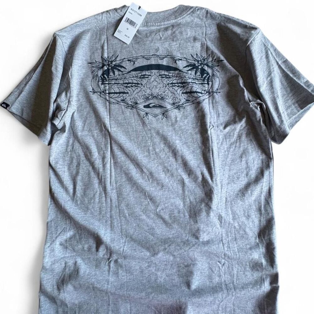 Quiksilver Men's Grey T-shirt